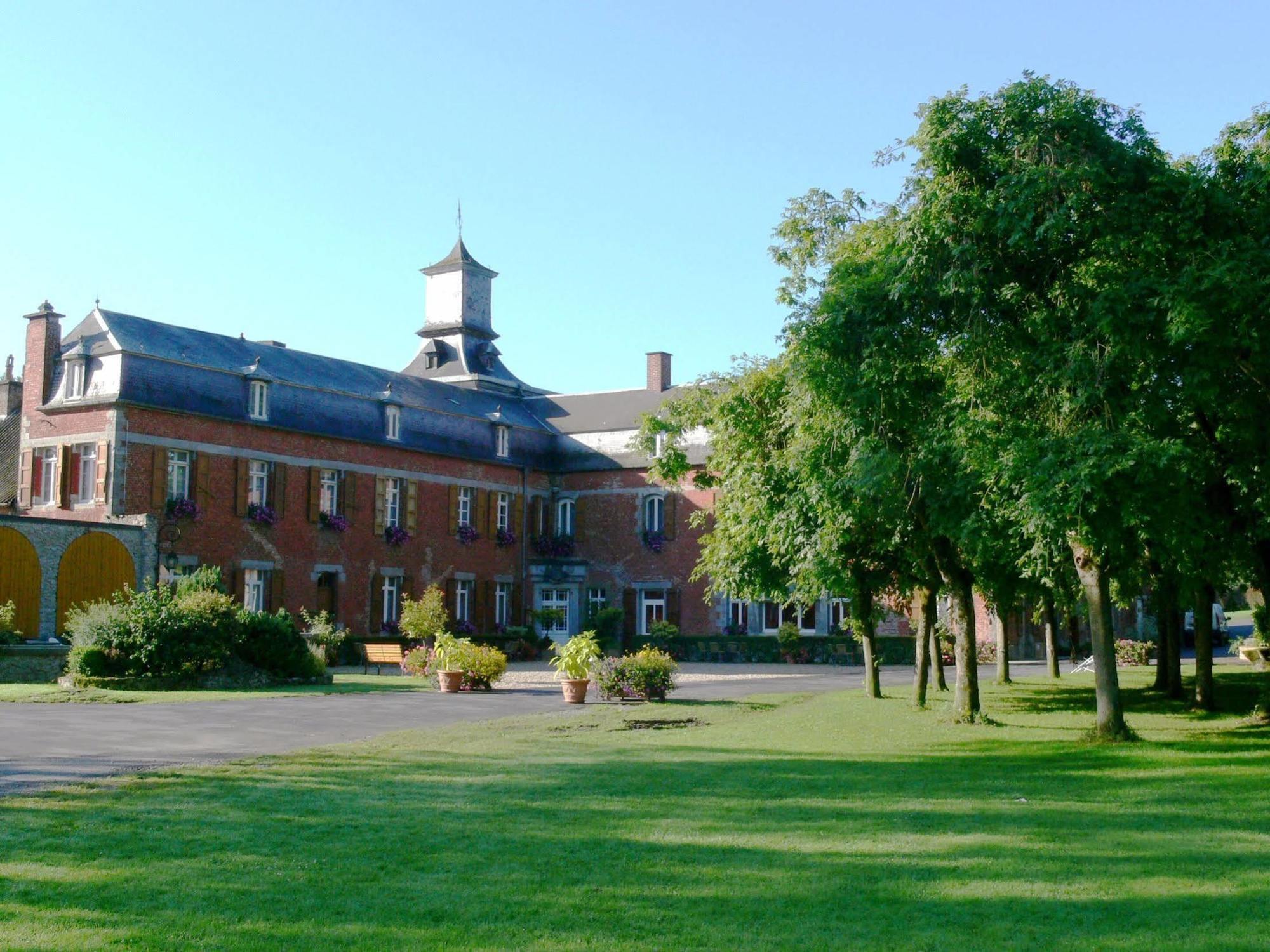 Logis - Chateau De La Motte - Hotel & Restaurant Liessies Exteriér fotografie